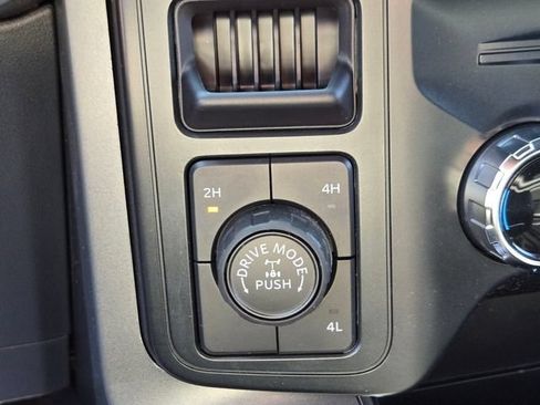 Used 2025 Ford F150 XLT w/ Equipment Group 302A MID AWD/4WD image 29