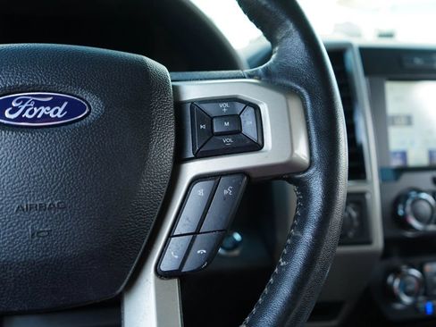 Used 2019 Ford F150 Lariat AWD/4WD image 30