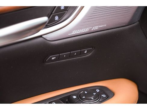 Used 2024 Cadillac XT5 Premium Luxury image 31