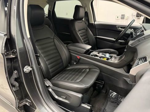 Certified 2020 Ford Edge SEL w/ Convenience Package image 40