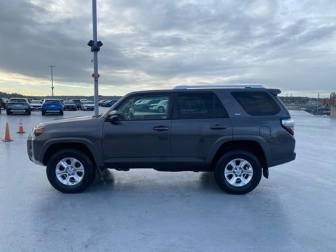 Used 2014 Toyota 4Runner SR5 Premium image 6