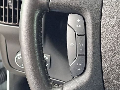 Used 2022 GMC Savana 3500 w/ Power Convenience Package image 8