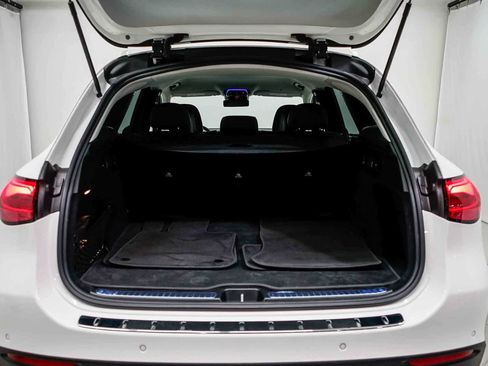 Certified 2024 Mercedes-Benz GLC 300 image 26