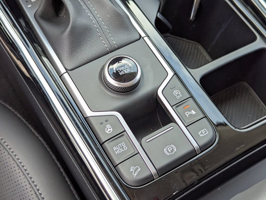 Certified 2026 Kia Sorento SX FWD image 31