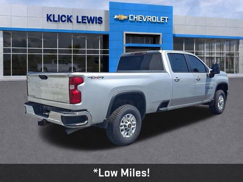 Used 2020 Chevrolet Silverado 2500 LT AWD/4WD image 8