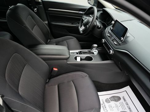 Used 2022 Nissan Altima 2.5 SV AWD/4WD image 27