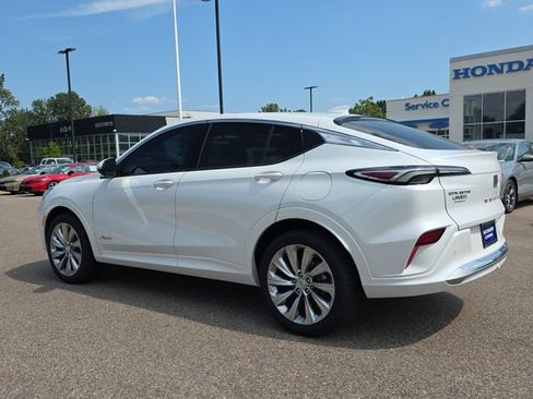 Used 2025 Buick Envista Avenir FWD image 5