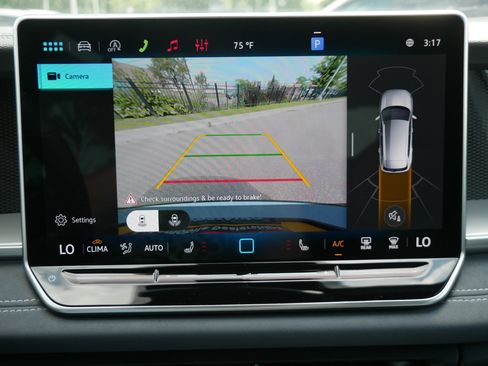 New 2026 Volkswagen Tiguan SE R-Line AWD/4WD image 10