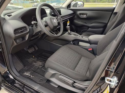 New 2026 Honda HR-V LX image 2