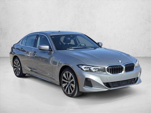 Used 2025 BMW 330i xDrive Sedan image 3