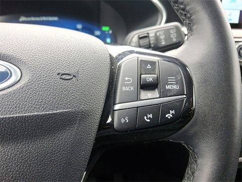 Used 2022 Ford Escape Titanium image 22