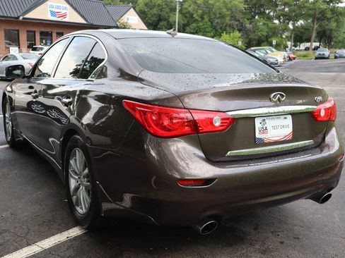 Used 2016 INFINITI Q50 3.0t Premium RWD image 4