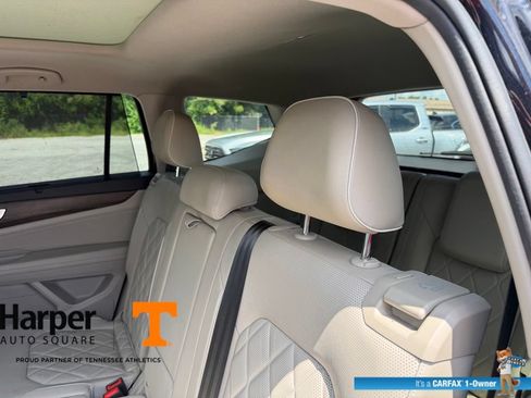 Used 2024 Volkswagen Atlas SEL Premium R-Line AWD/4WD image 9