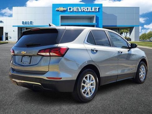 Used 2024 Chevrolet Equinox LT image 3
