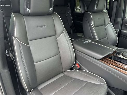 Certified 2024 Cadillac Escalade Premium Luxury w/ LPO, Floor Liner Package AWD/4WD image 22