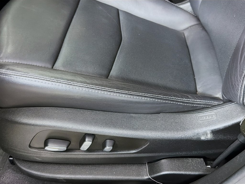 Used 2023 Cadillac XT5 Premium Luxury w/ Technology Package FWD image 25