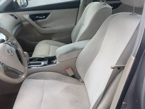 Used 2013 Nissan Altima 2.5 SV FWD image 3
