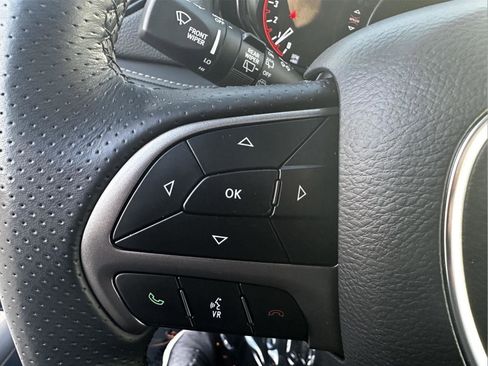 Used 2024 Dodge Durango SXT w/ SXT Blacktop Group image 17