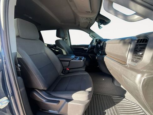 Used 2022 Chevrolet Silverado 1500 LT image 15