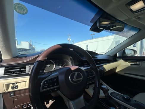 Used 2018 Lexus ES 350 image 15