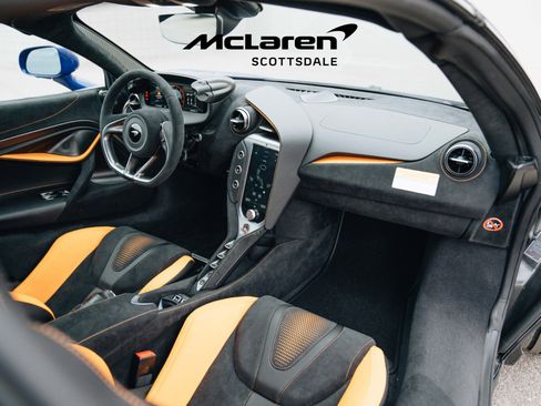 Used 2024 McLaren 750S Spider image 33