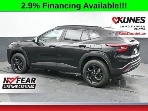 New 2026 Chevrolet Trax LT w/ Driver Confidence Package FWD image 5