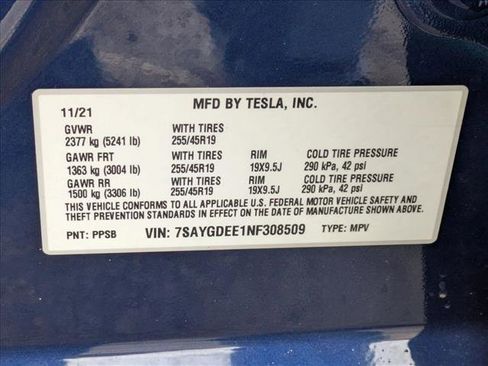 Used 2022 Tesla Model Y Long Range image 23