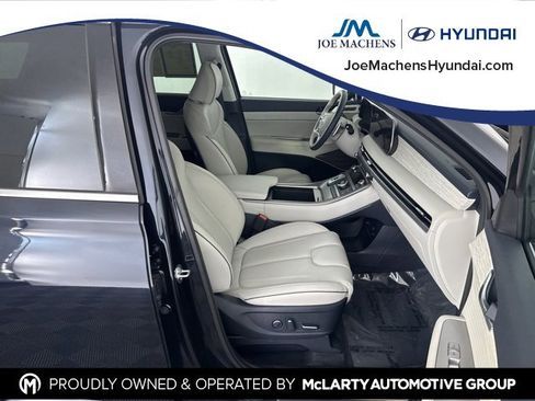 Certified 2025 Hyundai Palisade Calligraphy image 12