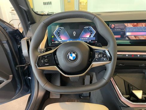 Used 2025 BMW X3 xDrive30i w/ Convenience Package AWD/4WD image 9