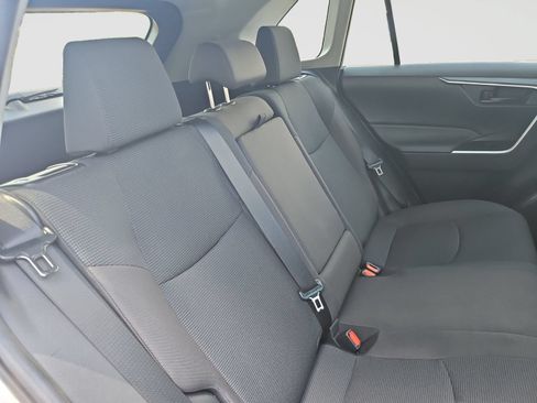 Used 2023 Toyota RAV4 LE AWD/4WD image 39