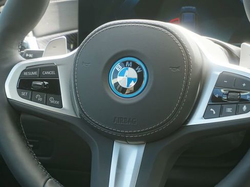 New 2026 BMW X5 xDrive50e w/ M Sport Package AWD/4WD image 18