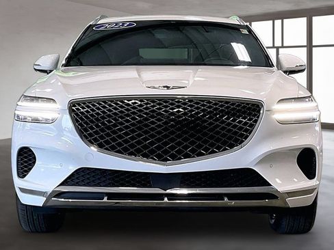 Used 2023 Genesis GV70 2.5T w/ Advanced Package AWD/4WD image 2