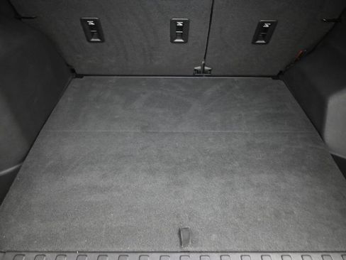 Used 2018 GMC Terrain Denali w/ Advanced Safety Package image 16