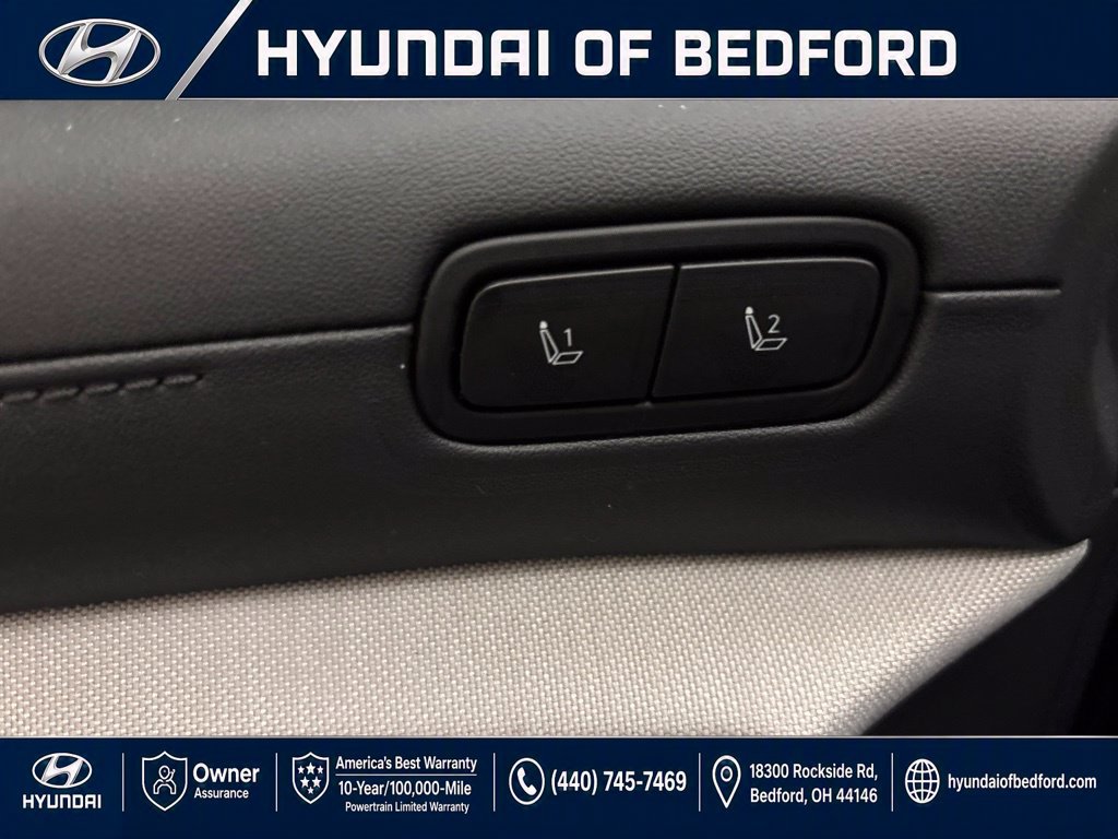 Used 2025 Hyundai Tucson Limited AWD/4WD image 15