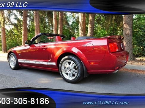 Used 2007 Ford Mustang GT RWD image 11