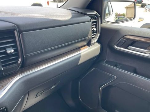 Used 2023 Chevrolet Silverado 1500 LT Trail Boss w/ Protection Package AWD/4WD image 25