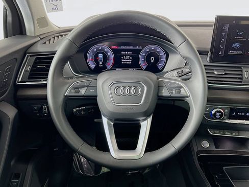 Used 2021 Audi Q5 2.0T Premium Plus w/ Premium Plus Package AWD/4WD image 11