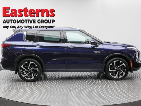 Used 2023 Mitsubishi Outlander SEL image 4