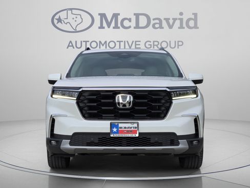 Used 2025 Honda Pilot Touring image 5