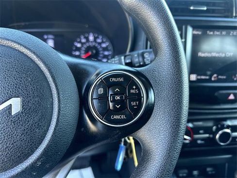 Used 2022 Kia Soul LX image 19