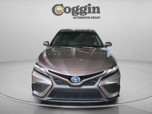 Used 2024 Toyota Camry SE image 10