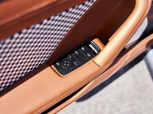 Used 2024 Porsche 911 Turbo S image 30