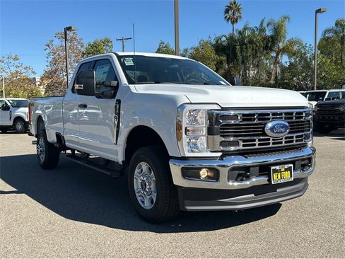 New 2026 Ford F250 XLT image 3