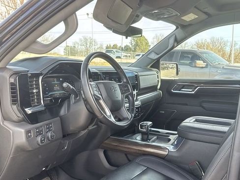 Certified 2022 Chevrolet Silverado 1500 LT Trail Boss w/ LT Trail Boss Premium Package image 10