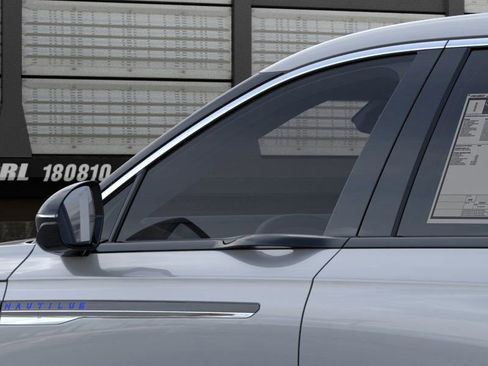 New 2026 Lincoln Nautilus Premier AWD/4WD image 20