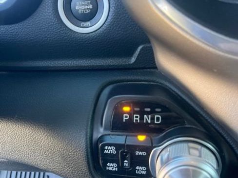 Used 2020 RAM 1500 Laramie AWD/4WD image 22