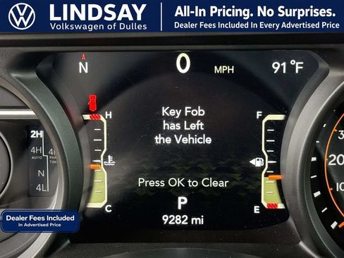 Used 2025 Jeep Wrangler Unlimited Rubicon AWD/4WD image 27