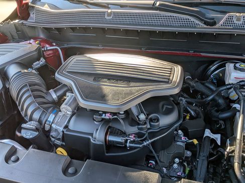 Used 2025 Chevrolet Blazer RS image 35