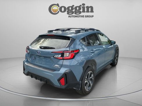 Used 2024 Subaru Crosstrek 2.0i Premium image 3