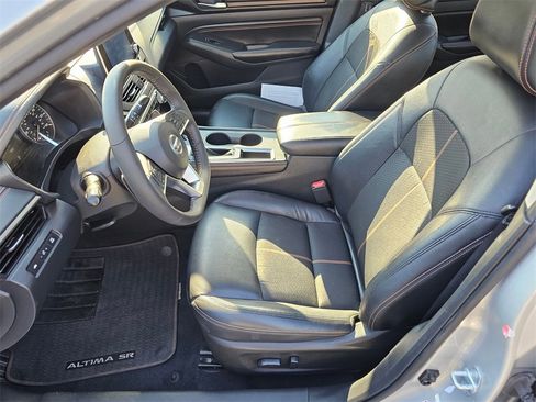 Used 2022 Nissan Altima 2.5 SR image 16